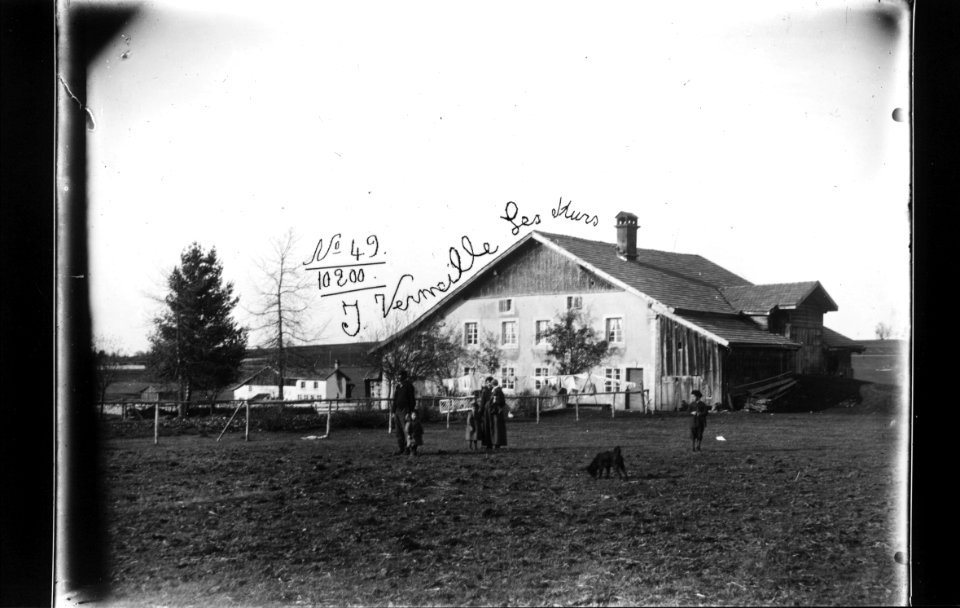 ArCJ - Les Bois, Les Murs, Maison - 137 J 1271 b