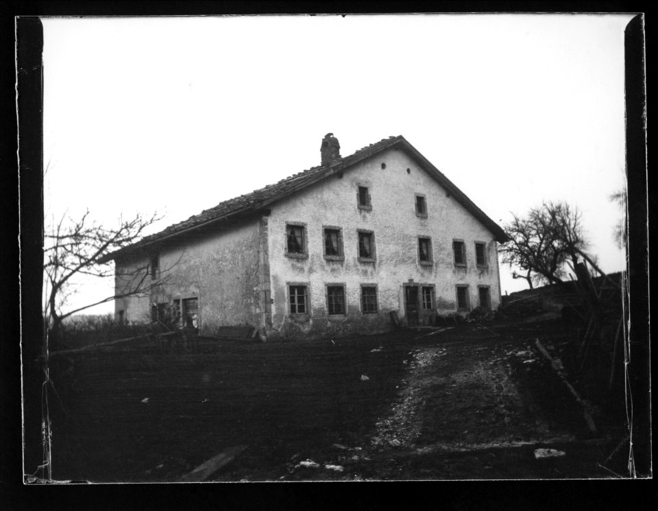 ArCJ - Les Bois, Les Prés Derrière, Maison - 137 J 994 a