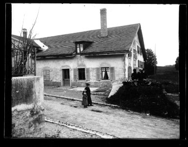 ArCJ - Les Bois, Maison Gouvernon - 137 J 584 a