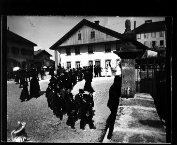 ArCJ - Les Bois, Procession - 137 J 2157 a
