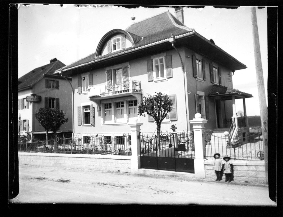 ArCJ - Les Bois, Maison Joseph Girardin - 137 J 1882 a