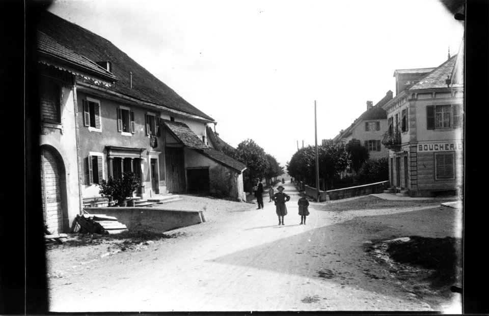 ArCJ - Les Bois, Rue - 137 J 245 b