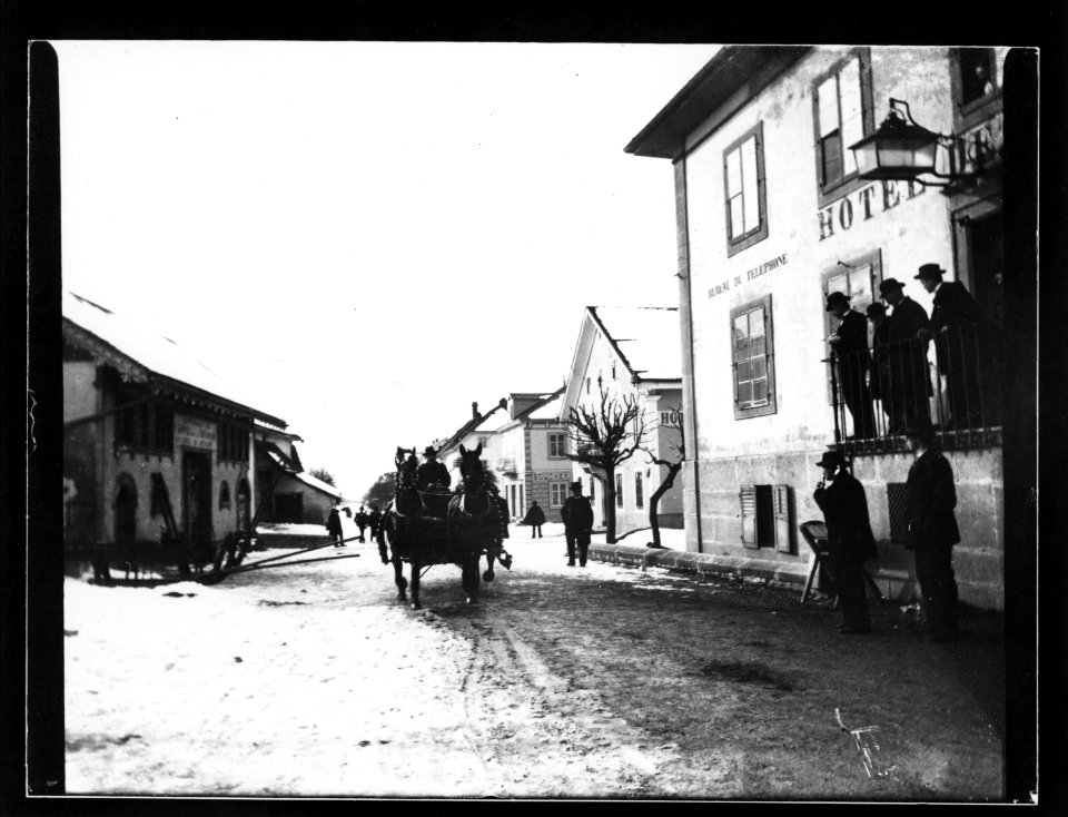 ArCJ - Les Bois, Rue - 137 J 2190 a