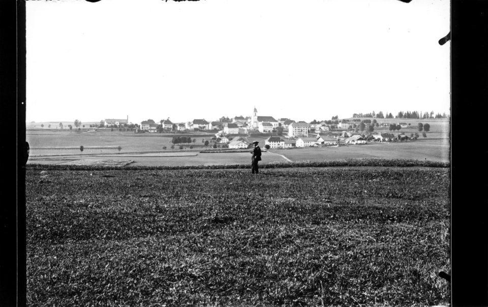 ArCJ - Les Bois, Village des Bois - 137 J 185 b