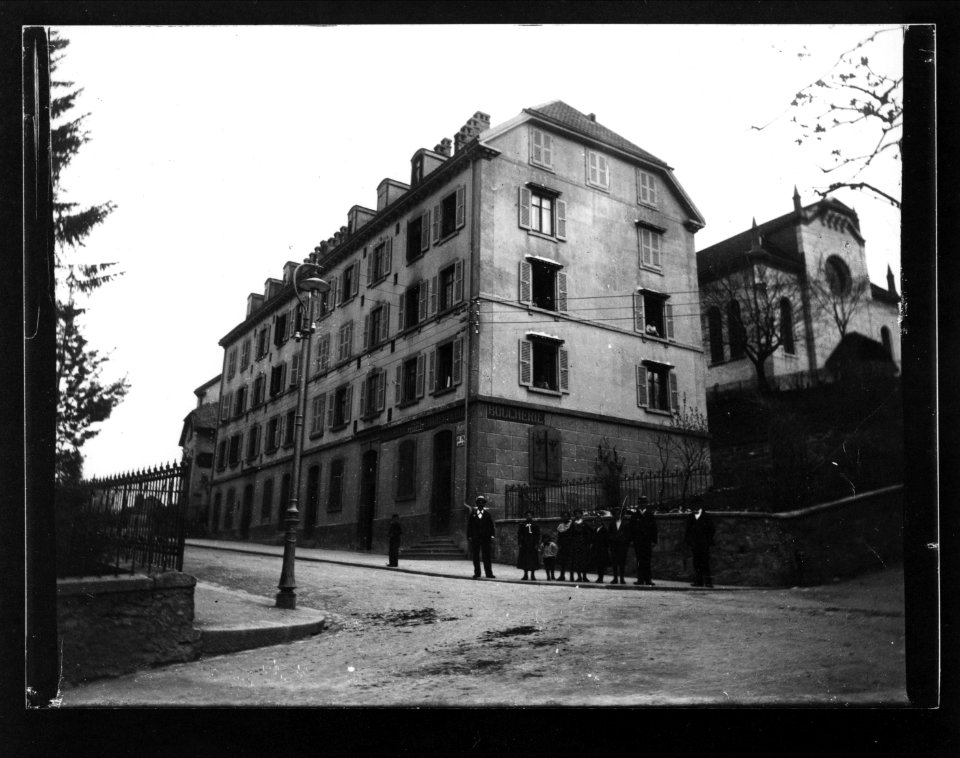 ArCJ - Maison - 137 J 1898 a