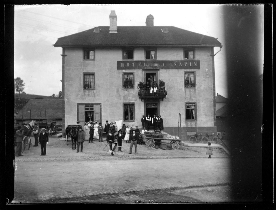 ArCJ - Les Breuleux, Hôtel du Sapin - 137 J 1366 a