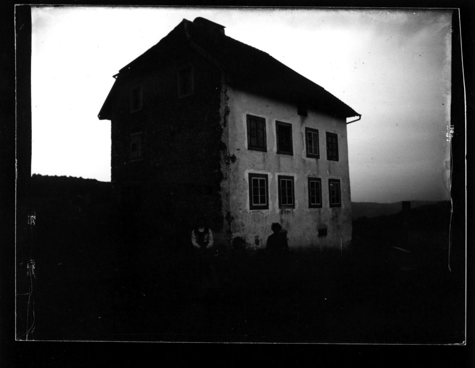 ArCJ - Maison - 137 J 2213 a