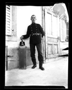 ArCJ - Militaire - 137 J 1043 a