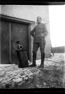 ArCJ - Militaire, casque à plumet posé - 137 J 2557 a