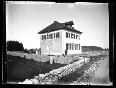 ArCJ - NE-La Chaux-de-Fonds, Le Valanvron, Collège - 137 J 1930 a