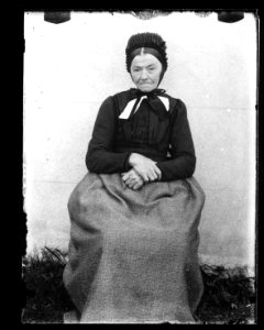 ArCJ - Portrait femme - 137 J 2171 a