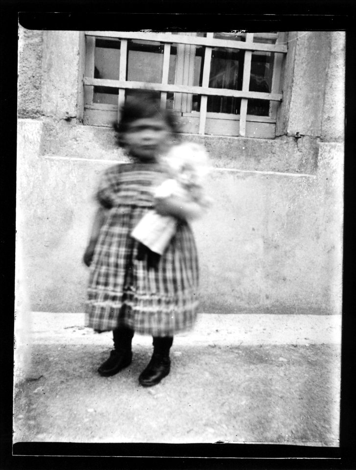 ArCJ - Portrait, enfant - 137 J 1075 a