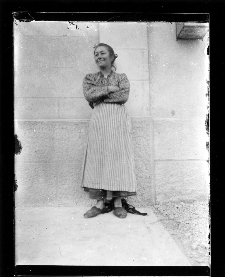 ArCJ - Portrait femme - 137 J 388 a