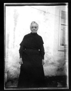 ArCJ - Portrait femme - 137 J 392 a