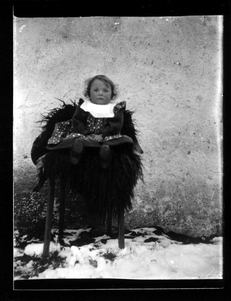 ArCJ - Portrait, enfant - 137 J 1371 a