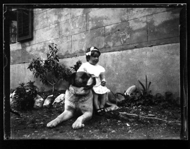 ArCJ - Portrait, fille - 137 J 1916 a