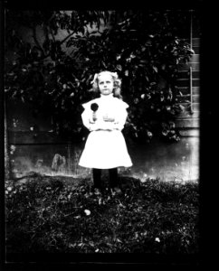 ArCJ - Portrait, fille - 137 J 2170 a