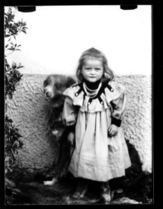 ArCJ - Portrait, enfant - 137 J 1078 a