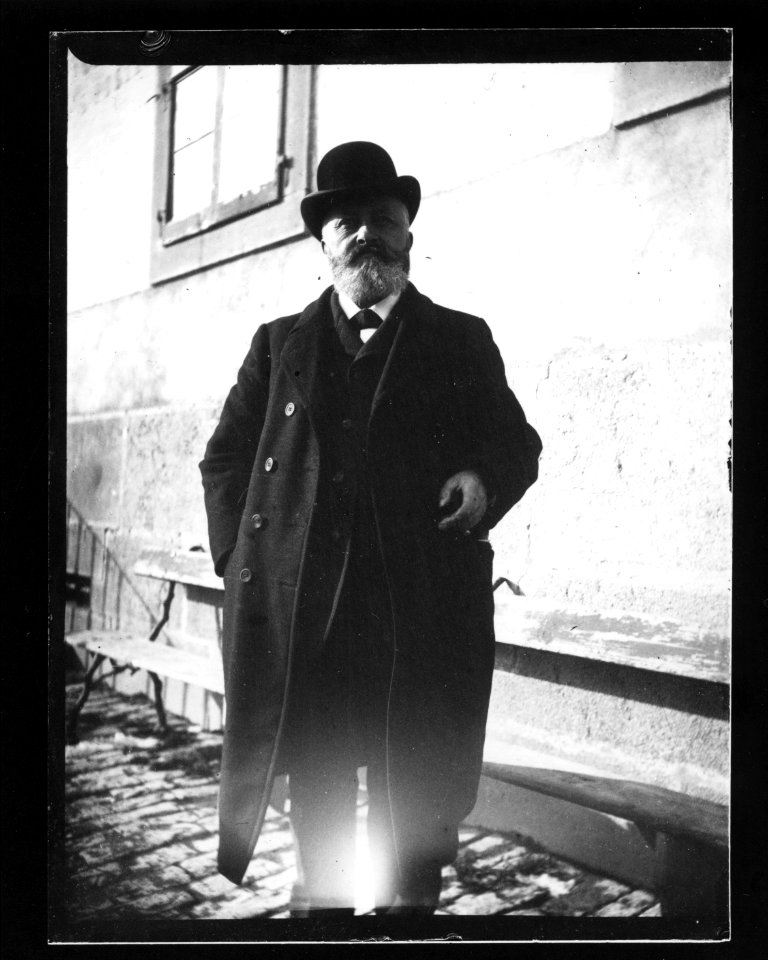 ArCJ - Portrait, homme - 137 J 1139 a