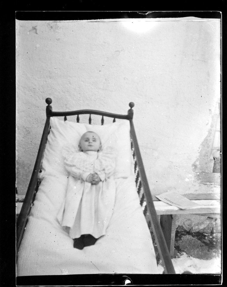 ArCJ - Portrait, enfant - 137 J 1074 a