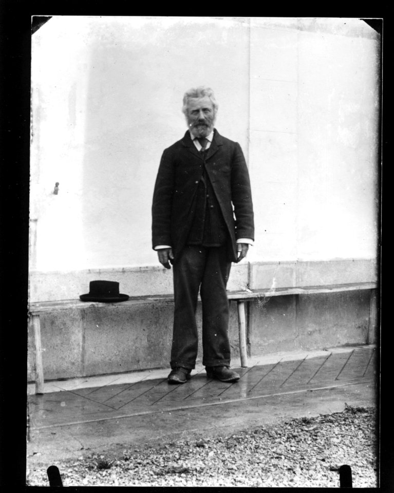 ArCJ - Portrait, homme - 137 J 1362 a
