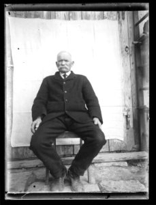 ArCJ - Portrait, homme - 137 J 1137 a