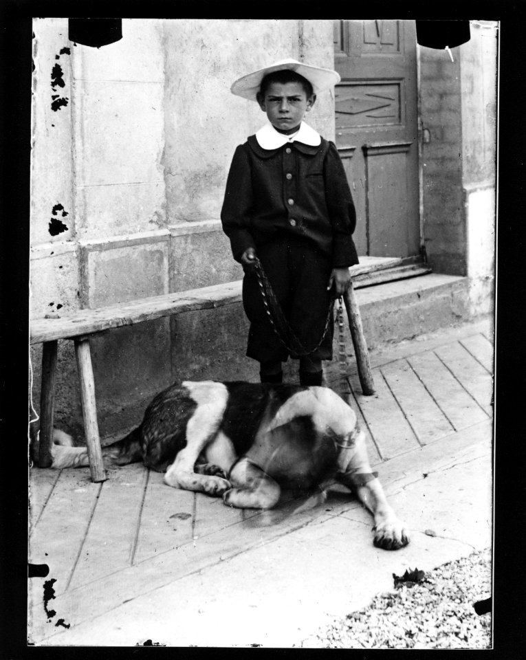ArCJ - Portrait, enfant - 137 J 1072 a