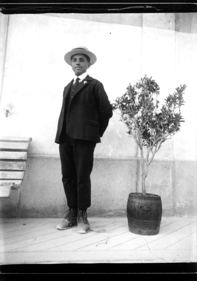 ArCJ - Portrait, homme - 137 J 2772 a