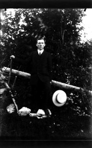 ArCJ - Portrait, homme - 137 J 438 b