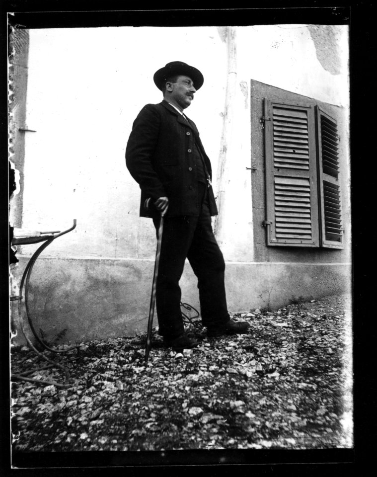 ArCJ - Portrait, homme - 137 J 2424 a