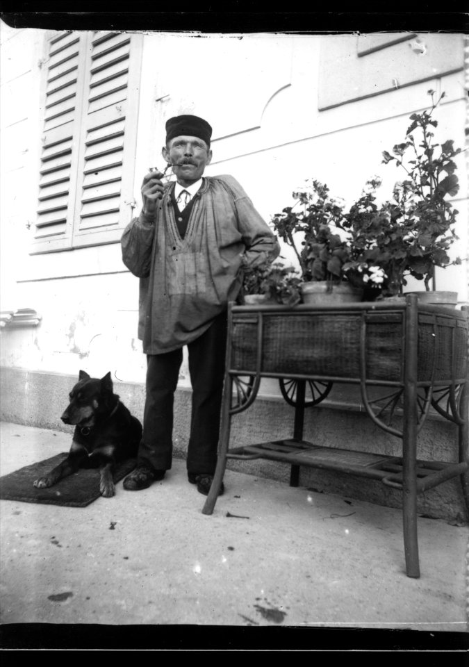 ArCJ - Portrait, homme - 137 J 2705 a