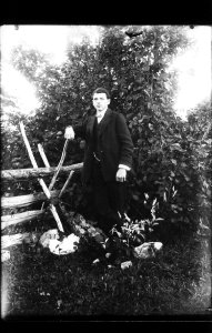 ArCJ - Portrait, homme - 137 J 40 b