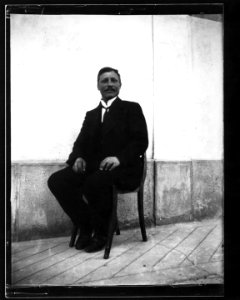 ArCJ - Portrait, homme - 137 J 2249 a