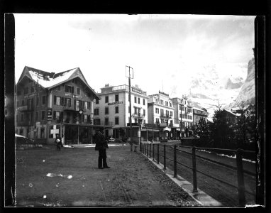 ArCJ - Rue - 137 J 2242 a