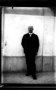 ArCJ - Portrait, homme - 137 J 445 b