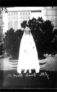 ArCJ - Première communion fille d'Emile Huot - 137 J 444 b