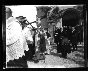ArCJ - Procession - 137 J 663 a