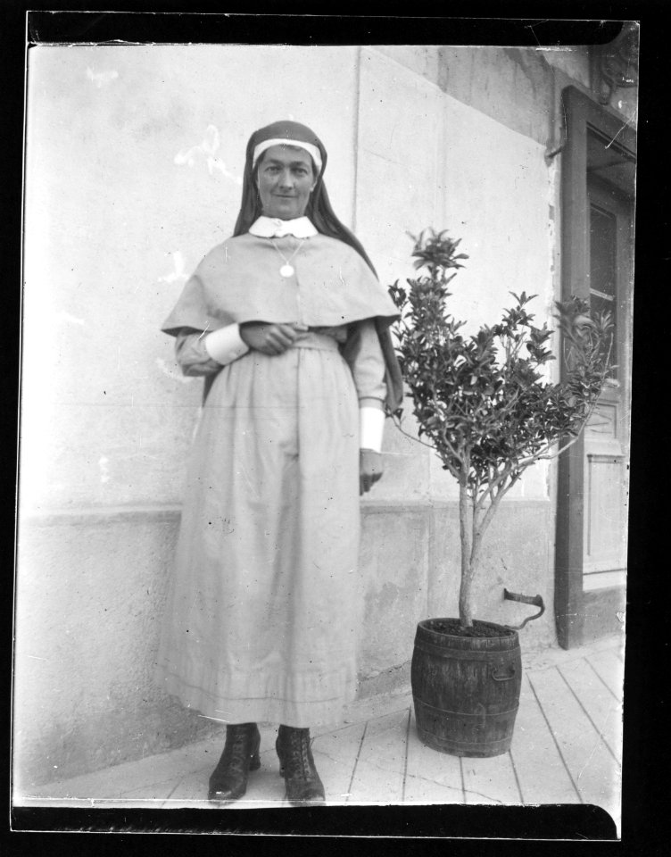 ArCJ - Religieuse - 137 J 1479 a