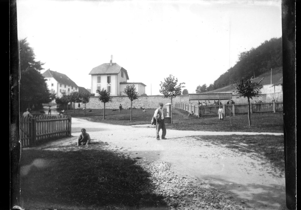 ArCJ - Saicourt, Bellelay, Clinique, intérieur de l'enceinte - 137 J 2467 a