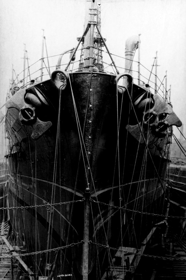 Argentine battleship Rivadavia or Moreno in New York drydock 2