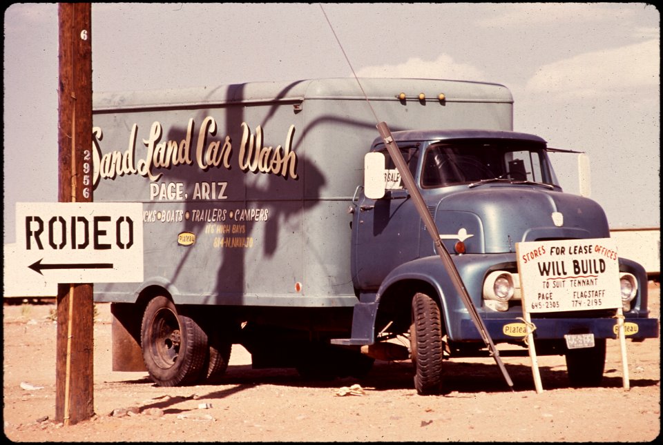 Arizona--Near Page (4265754139)