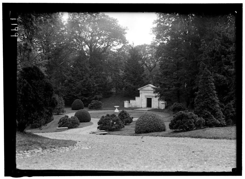 ARLINGTON NATIONAL CEMETERY. VIEWS LCCN2016864565
