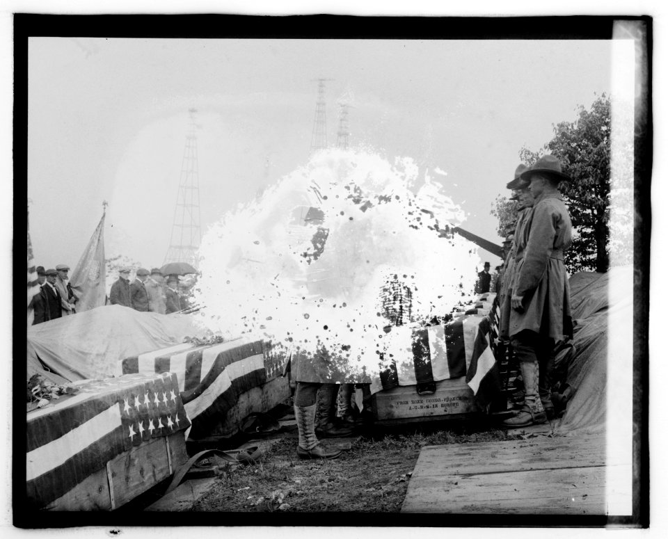 Arlington, burial of A.E.I. LCCN2016827905