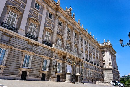 Facade capital building