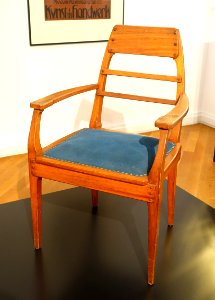 Armchair, designed by Richard Riemerschmid, made by Dresdner Werkstatten fur Handwerkskunst, 1905, mahogany, wool - Bröhan Museum, Berlin - DSC04018 photo