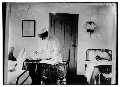 Armenian refugees (new baby, mother & midwife) LCCN2014707366