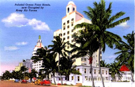 Army Air Forces - Postcard - Miami Beach Training Center - -Hotels occupied by Army Air Forces