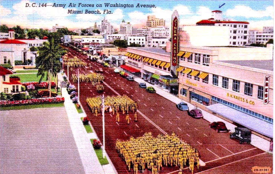 Army Air Forces - Postcard - Miami Beach Training Center - Marching on Washington Avenue