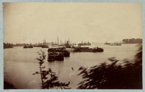 Army transports in James River, Va. near Deep Bottom LCCN2013647391