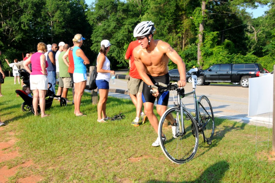 Army Strong Triathlon (9068972501)